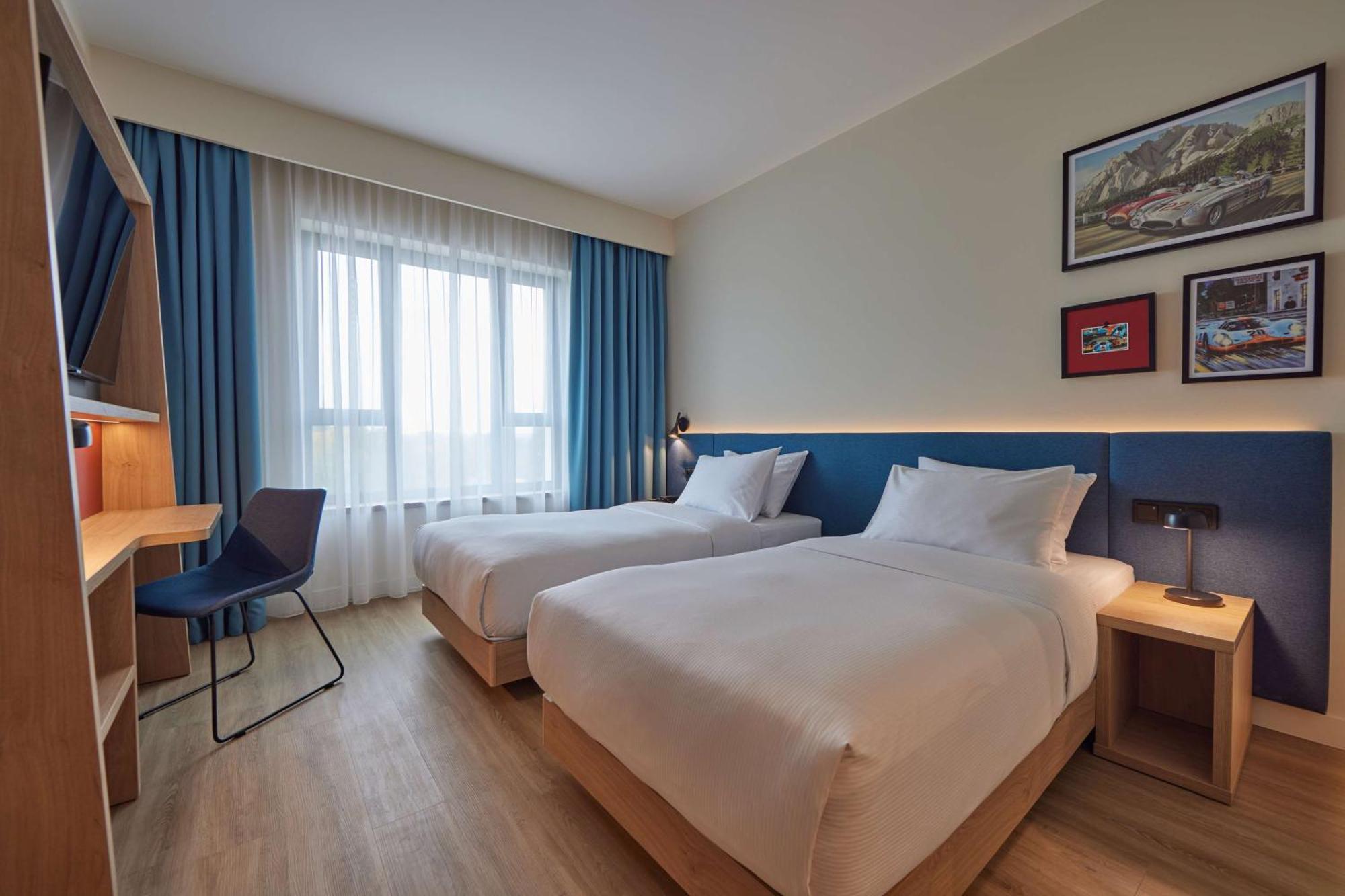 Hampton By Hilton Poznan Swarzedz Ξενοδοχείο Εξωτερικό φωτογραφία