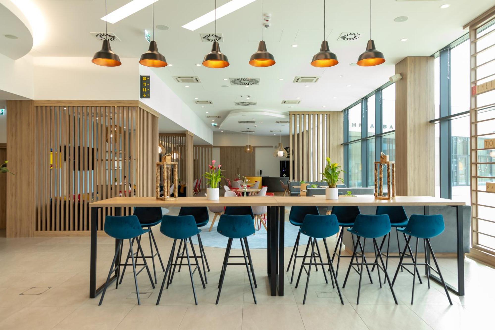 Hampton By Hilton Poznan Swarzedz Ξενοδοχείο Εξωτερικό φωτογραφία